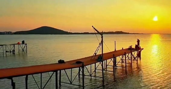 巢湖之夜：湖畔的诗意与浪漫