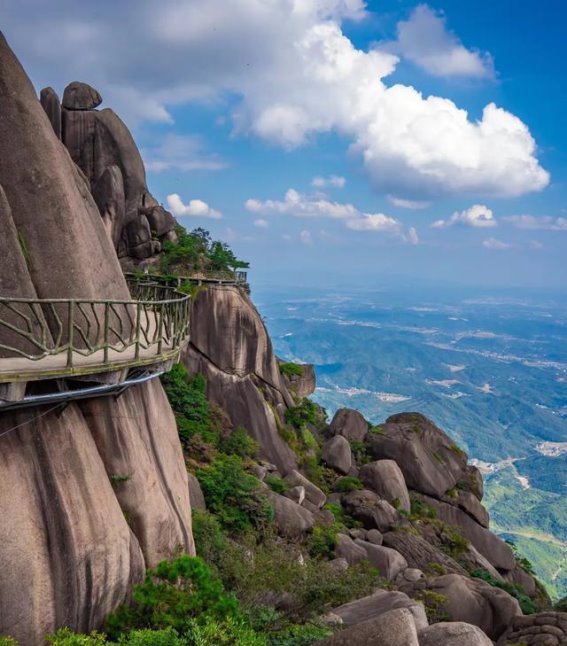 灵山之美：让古人驻足、今人倾心的绝世山脉