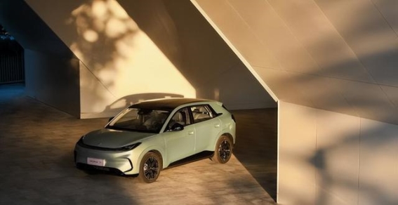 极狐T1：从健康座舱到续航保障，重新定义家庭用车新标准