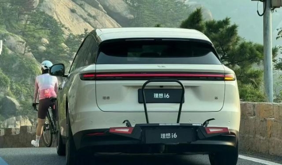 理想i6销量目标与挑战：与特斯拉Model Y、小米YU7的正面交锋