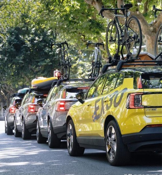 国产沃尔沃EX30 Cross Country即将亮相：双电机驱动与530公里续航