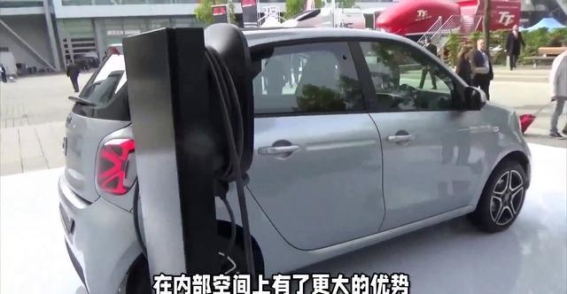 奔驰硬派越野新力量：smart精灵5全球亮相，越野体验再升级