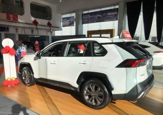 丰田RAV4荣放降价背后的市场影响力