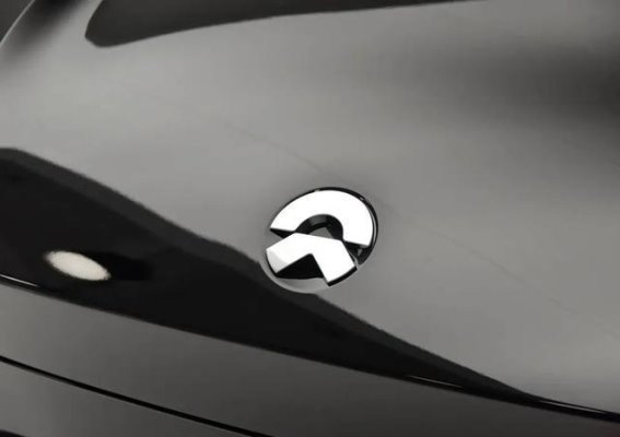 蔚来ES8大幅降价上市，李斌直言“活下去最重要”