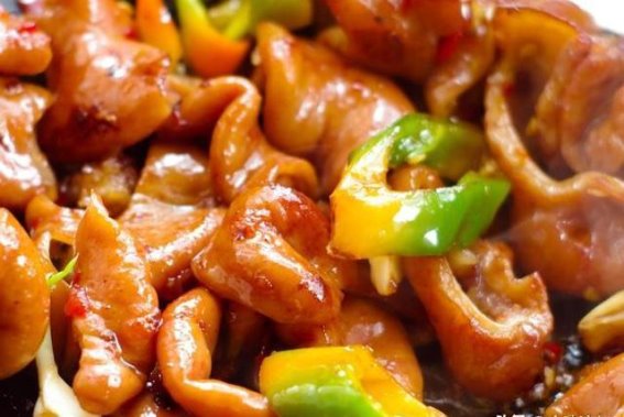 独特风味的凉拌肥肠：健脾养胃，鲜辣下饭的夏日美食