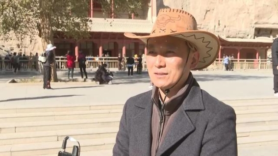 敦煌莫高窟的秋日魅影