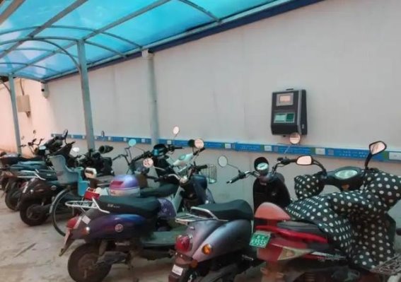 锂电池如何平安度夏？避开这5个充电误区是关键