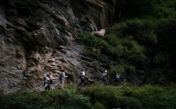 虎跳峡与大理：从挑战到宁静的完美旅程