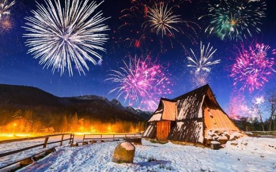 2025年新疆元旦春节文旅盛宴：一场热情与欢愉交织的节庆狂欢