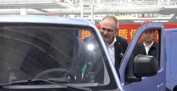 外国眼中的中国：现代与传统交织的真实印象