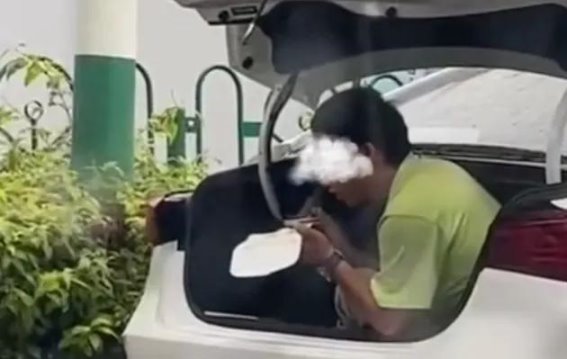 网约车司机的节俭日常：低运价背后的艰难生存