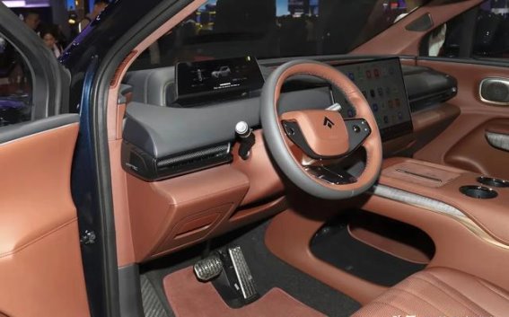 国产大型SUV新选择，昊铂HL增程版26.98万起，续航超1369公里