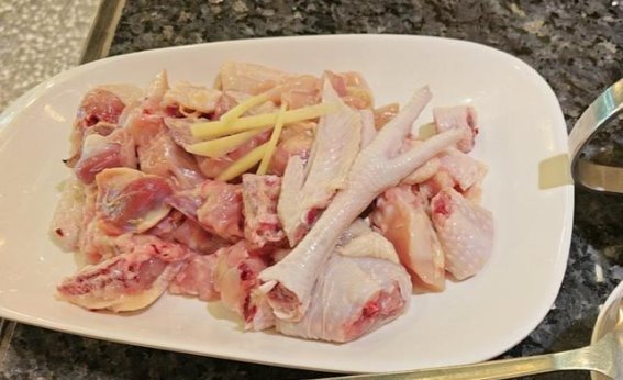 关节炎患者的饮食建议：哪些食物可能加重病情