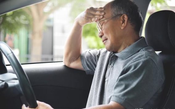 老年人自驾游的隐患：疲劳驾驶的风险与应对策略