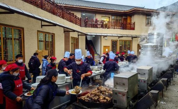 冕宁文旅盛会：美食与音乐交织，文化与风光共赏