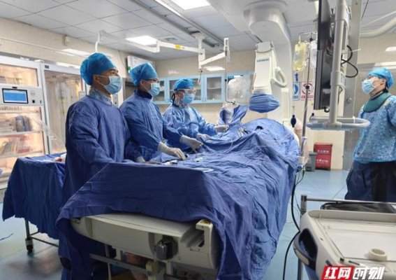 永州市中心医院首创无导线起搏器植入术：心血管治疗迎来新突破