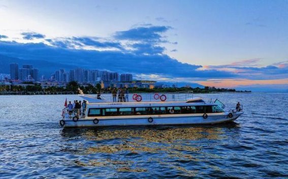 元宵佳节在洱海的诗意之旅
