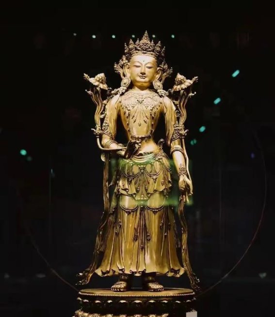 西宁：青藏高原上的璀璨明珠