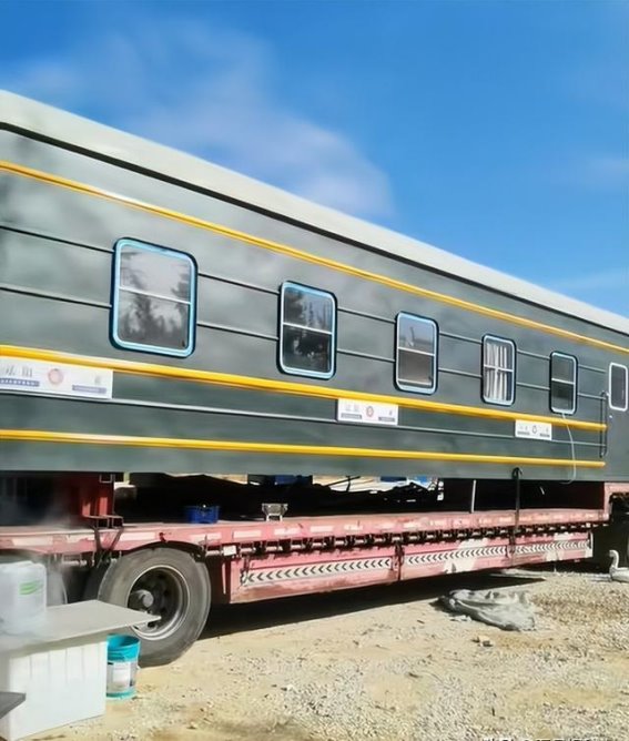 火车自驾游，15万打造豪华移动家园，网友惊叹不已