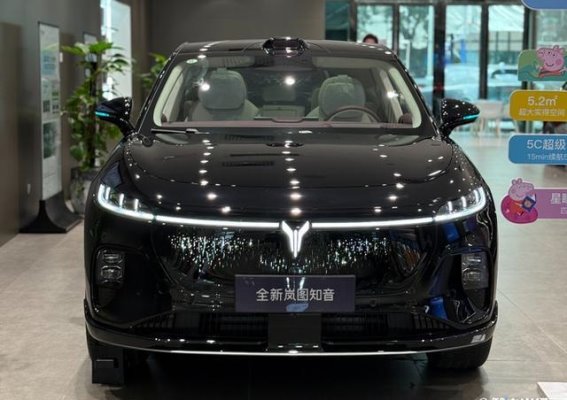 新款岚图知音发布：华为智驾+鸿蒙座舱全系标配，价格比Model Y便宜13万