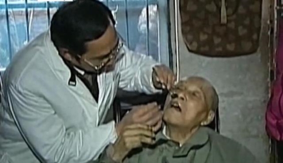 97岁老人白发转黑长新牙，科学揭示其背后真相