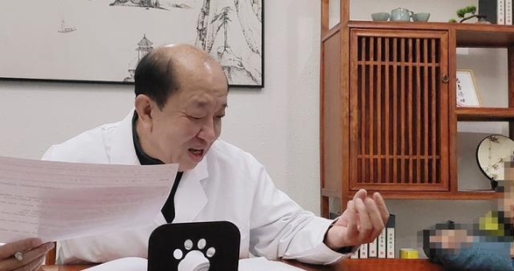 天麻：一味不起眼的草药如何帮助治疗抽动症