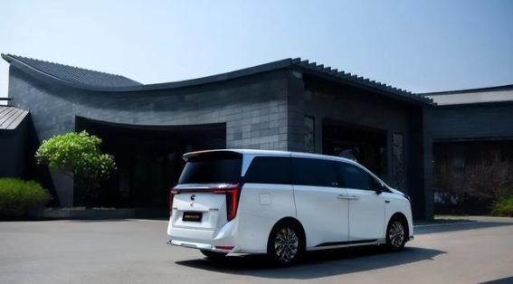 传祺向往M8乾崑系列：百万级豪华座椅带来的顶级舒适体验