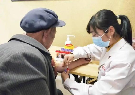 血脂高的人应避免的食物：豆腐、西瓜和榴莲