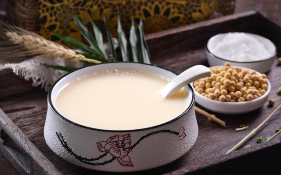 警惕剩饭致病风险！食物中毒的隐患与防范