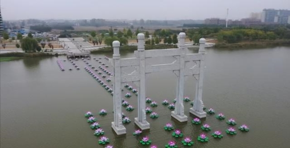 吉祥湖公园：璀璨夜景焕新颜