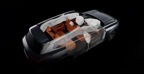 领克09：暴雨中的坚实后盾，纵风雨而行