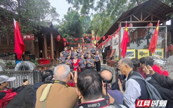 常德市老摄影家协会2024年度经验交流会暨“世界的橘乡”采风活动在石门举行