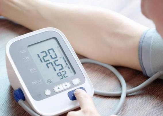 冬季老人常见症状警示：这些信号绝不能忽视