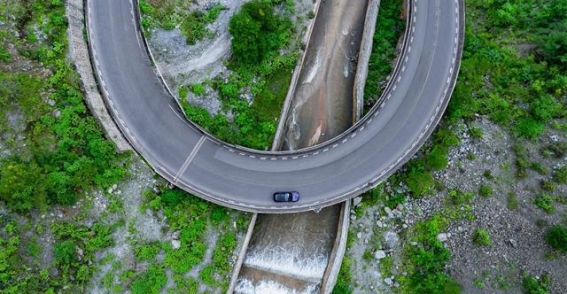 悦行山水间 长安马自达EZ-60诠释电动SUV极致驾控