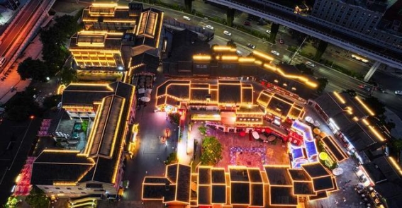 千年古镇的夜色：磁器口古镇的独特魅力