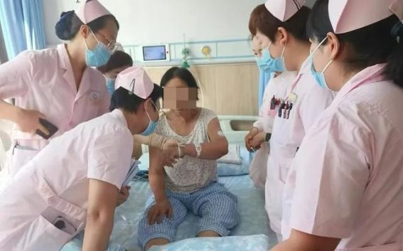 高龄患者的生死逆转——西苑医院多学科团队成功切除巨大肿瘤