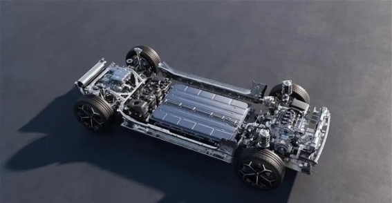 深蓝L07中期改款：智能与动力并驾齐驱的全新选择