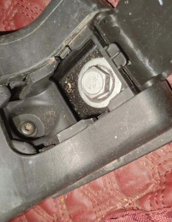 2023年别克GL8 2022款 ES陆尊 653T 豪华型二手车评测：适合家庭的高性价比MPV