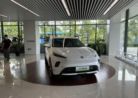 新款别克E5价格下探，安全与科技的双重提升