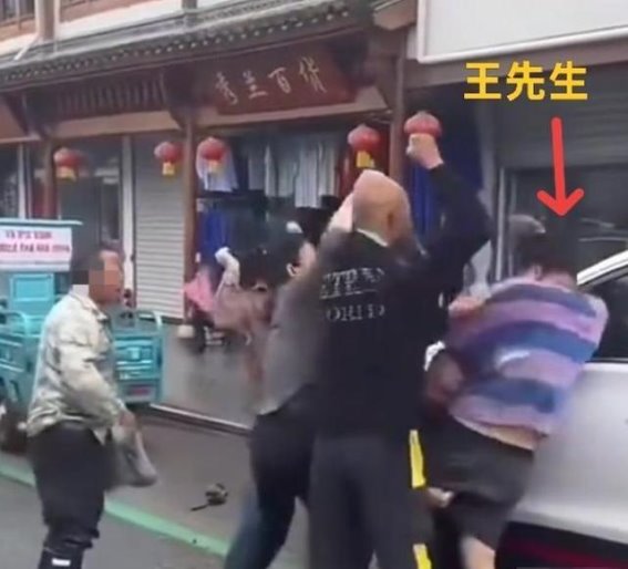 桃花潭景区强制消费事件引发舆论风波，泾县文旅局道歉难掩管理疏漏