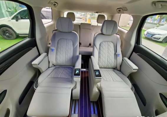 GL8为何难以抗衡赛那：品牌差异与安全短板的深度剖析